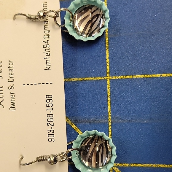 Mini Bottle Cap Teal Blue Zebra Print Earrings - Picture 1 of 2